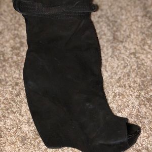 Black boot heel